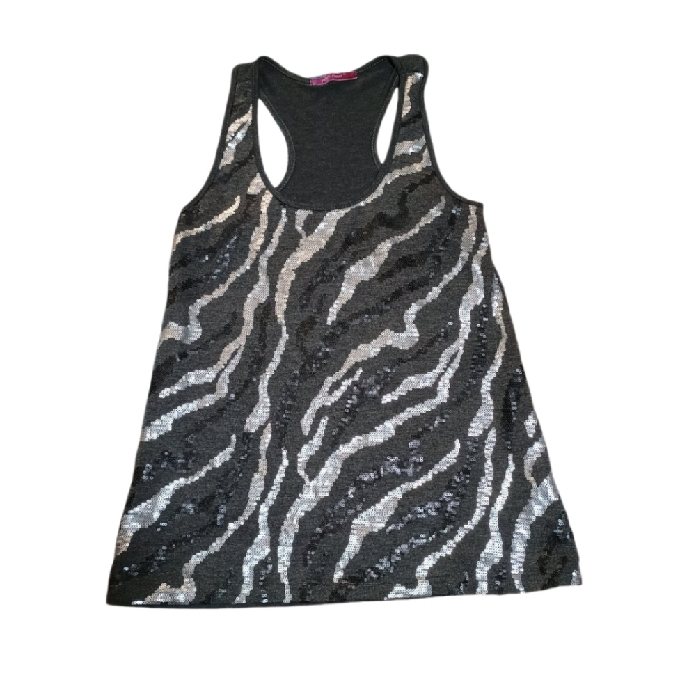 julie's closet Black Crewneck T-Shirt - Picture 1 of 3